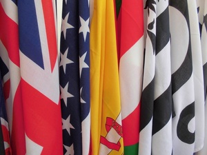 COM. Un Drapeau Six-Fours-les-Plages, Communication visuelle